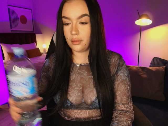 tinafox's BongaCams show and profile