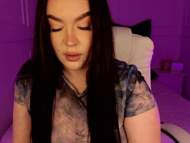 tinafox's BongaCams show and profile