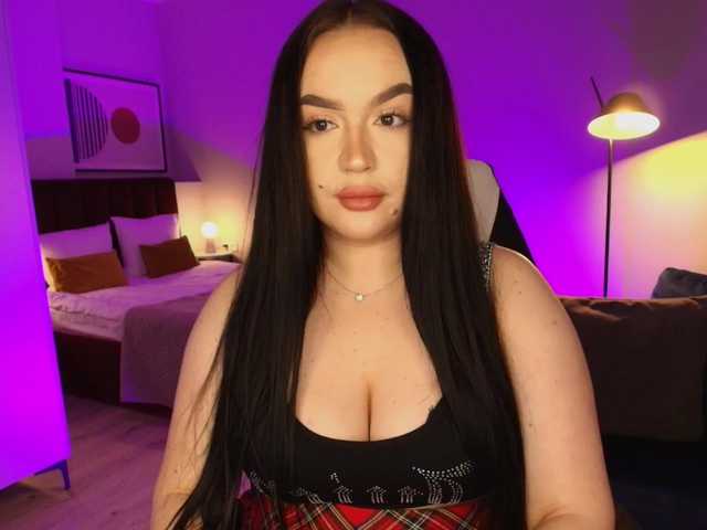 tinafox's BongaCams show and profile