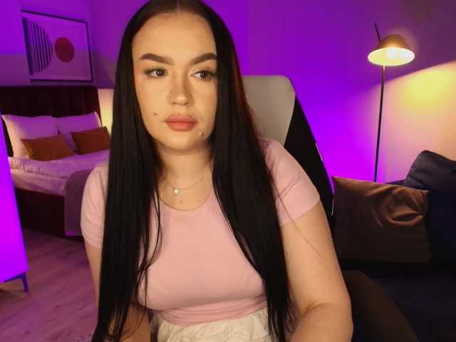 tinafox's BongaCams show and profile