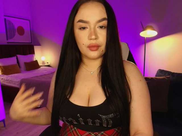 tinafox's BongaCams show and profile