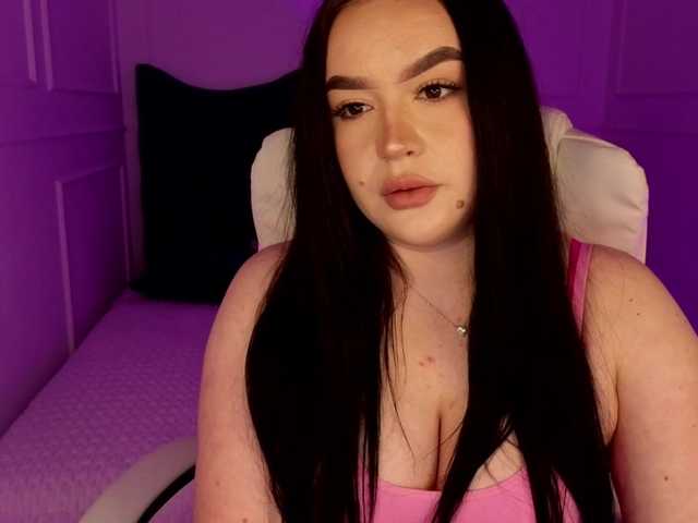 tinafox's BongaCams show and profile