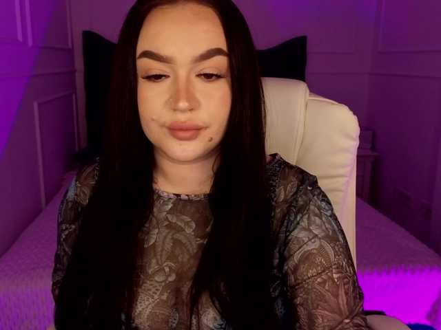 tinafox's BongaCams show and profile