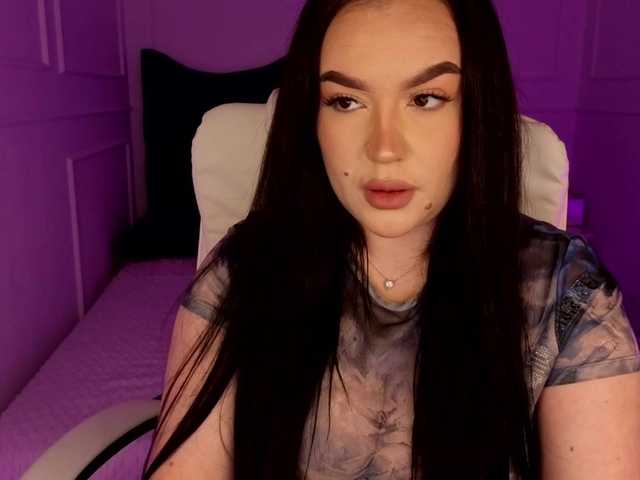 tinafox's BongaCams show and profile