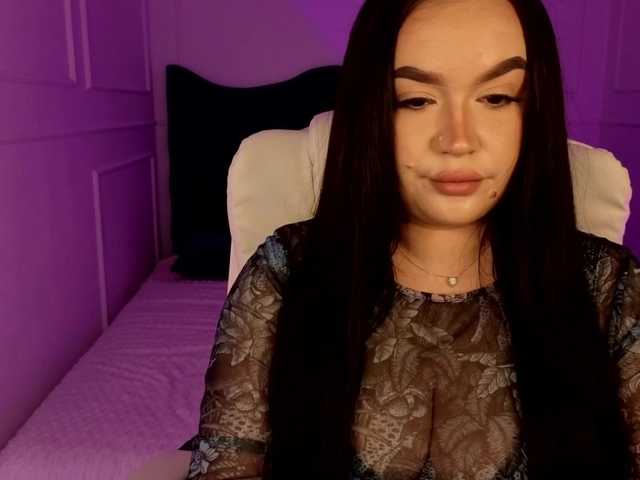 tinafox's BongaCams show and profile