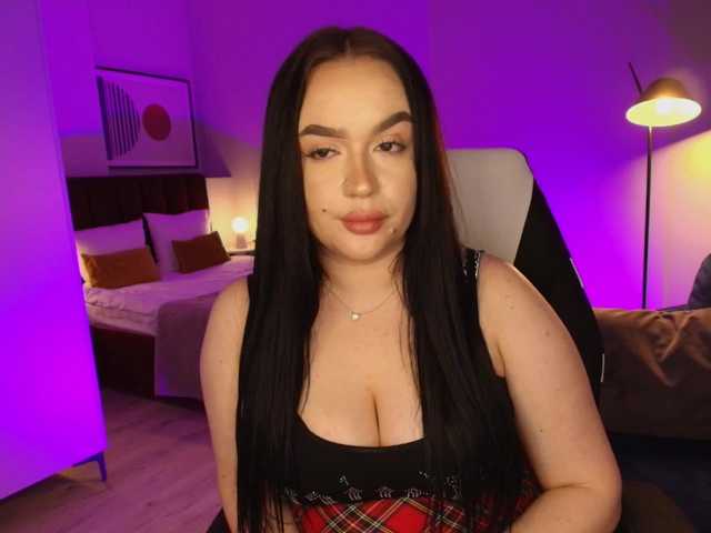 tinafox's BongaCams show and profile