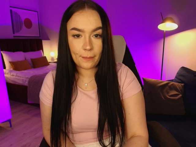 tinafox's BongaCams show and profile