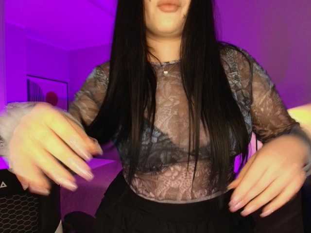 tinafox's BongaCams show and profile