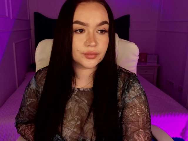 tinafox's BongaCams show and profile