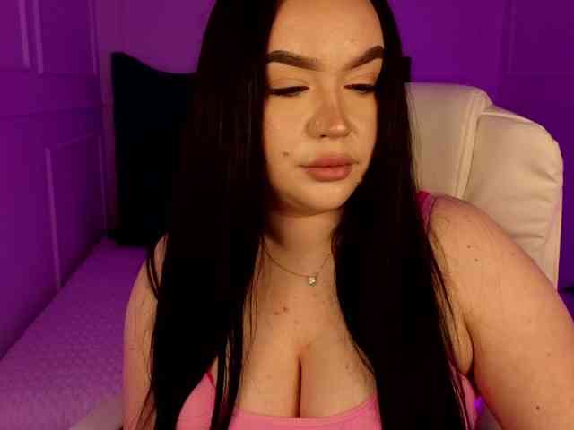 tinafox Live Webcam on BongaCams