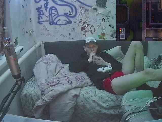 Aleszh Live Webcam on BongaCams