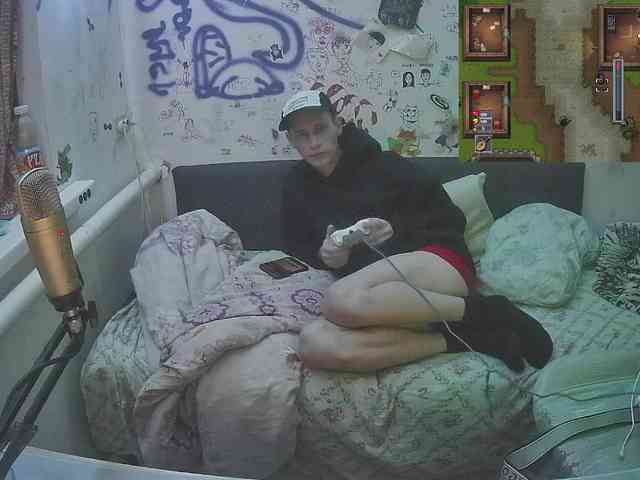 Aleszh Live Webcam on BongaCams