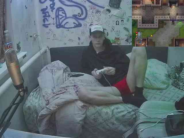 Aleszh Live Webcam on BongaCams