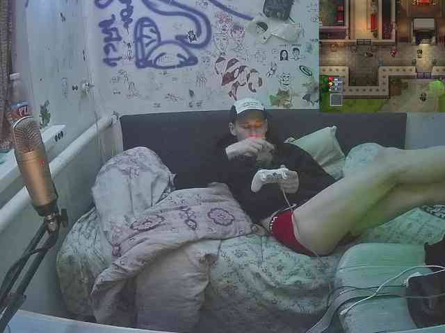 Aleszh Live Webcam on BongaCams