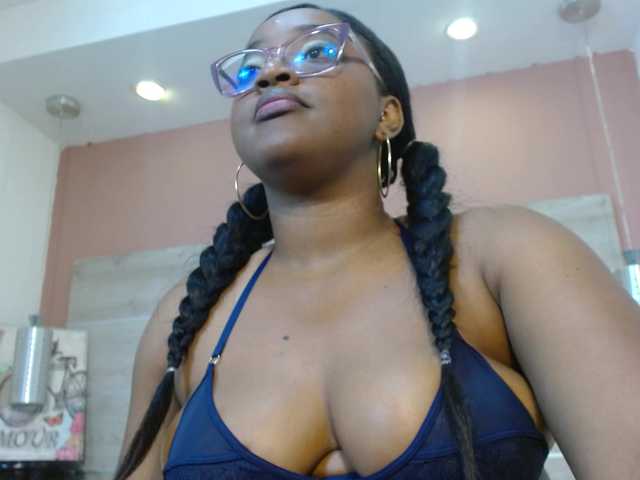 JORDAN-MOOR's BongaCams show and profile