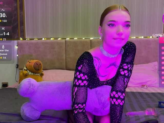 LinaVelle —  You tip... I feel #19only #LovenseLush #ControlTheVibe #PrivateEnergy #PVT #BuzzWithMe