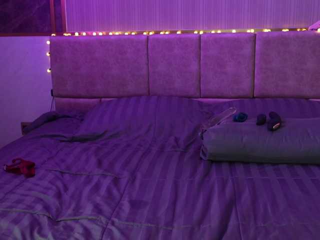 LinaVelle's BongaCams show and profile