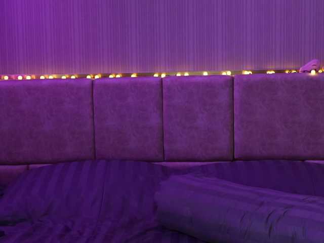 LinaVelle's BongaCams show and profile