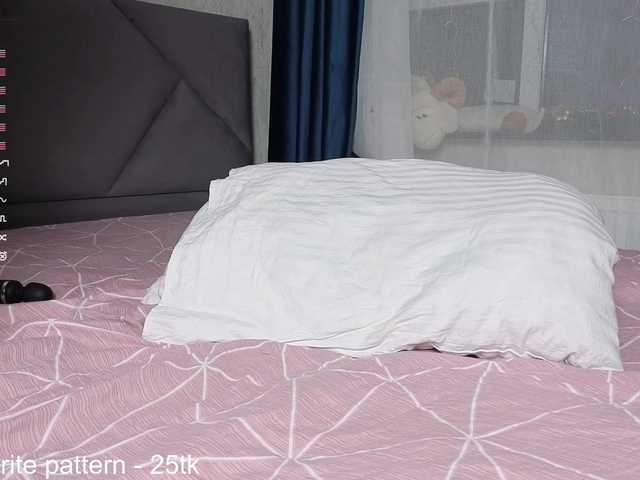 YourLovelyStella webcam stream