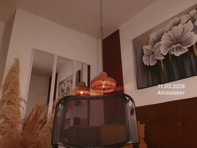 Alice-blaker's BongaCams show and profile