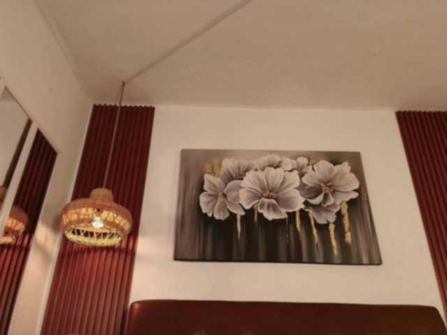 Alice-blaker's BongaCams show and profile