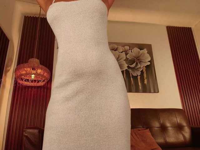 Alice-blaker's BongaCams show and profile