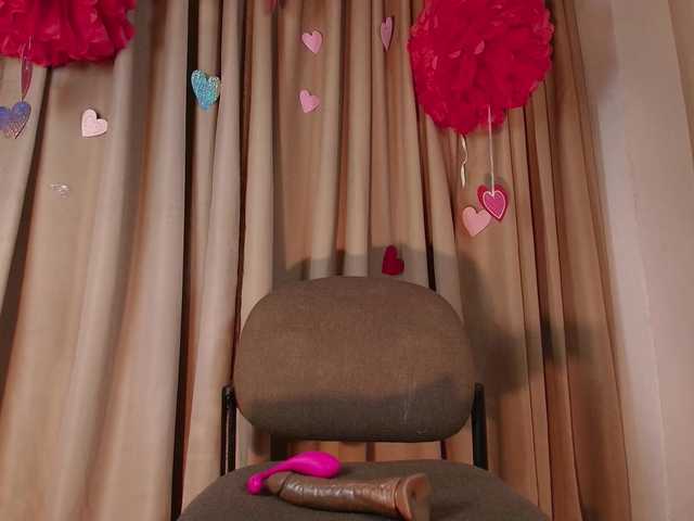 Alice-blaker — Im Alice! ,I here to have a DELICIOUS VALENTINE'S DAY! DO WE FUCKGOAL: VALENTINE'S GIFT? YES, MY ASS! FUCK ASS! @remain 