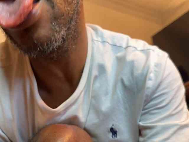 callmeelmore Live Webcam on BongaCams