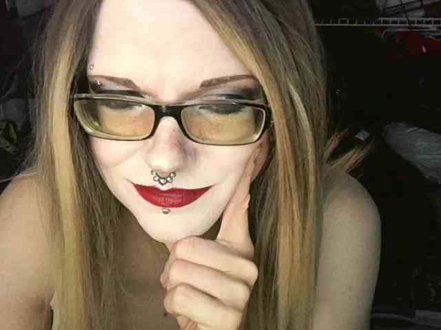 PrincessAvery Live Webcam on BongaCams