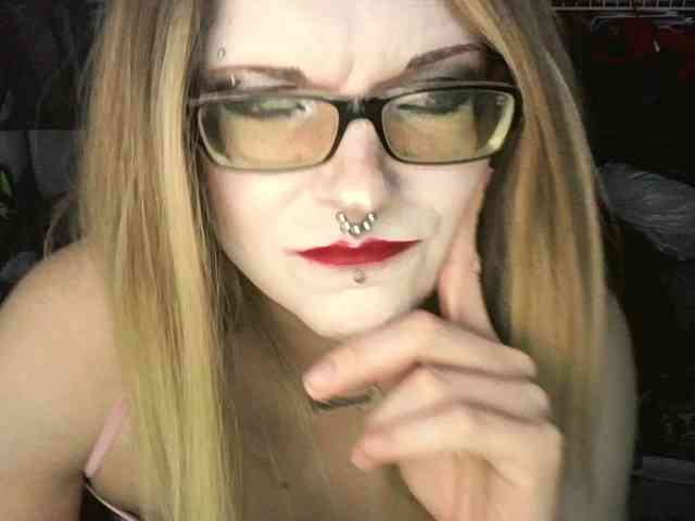 PrincessAvery Live Webcam on BongaCams