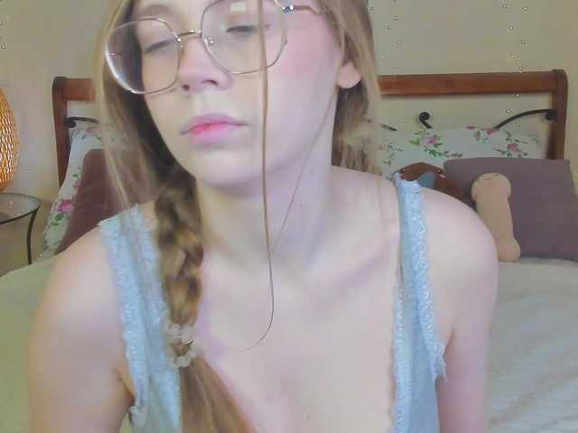 miya-soft's BongaCams show and profile