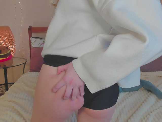 miya-soft's BongaCams show and profile