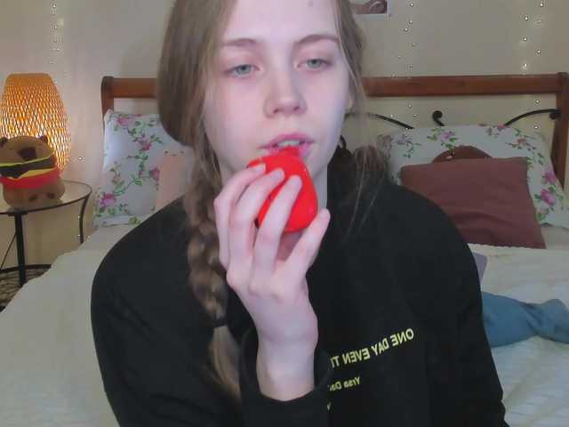 miya-soft's BongaCams show and profile