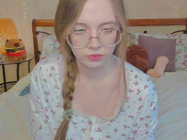 miya-soft Live Webcam on BongaCams