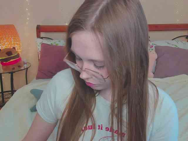 miya-soft Live Webcam on BongaCams