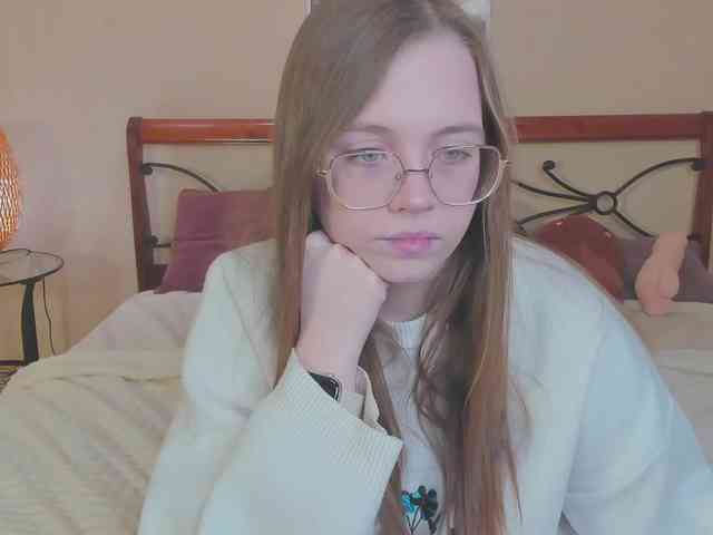 miya-soft Live Webcam on BongaCams