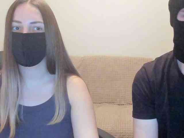 AlexandAlinasweetcouple webcam