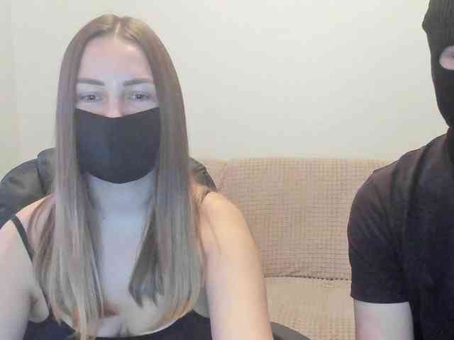 AlexandAlinasweetcouple webcam
