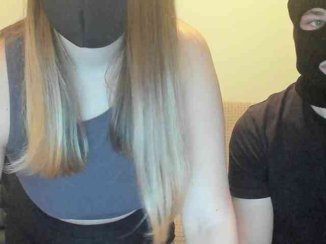 AlexandAlinasweetcouple webcam