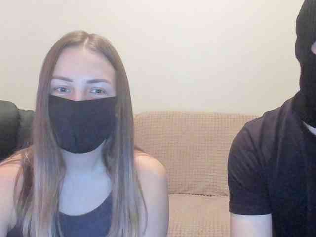 AlexandAlinasweetcouple webcam