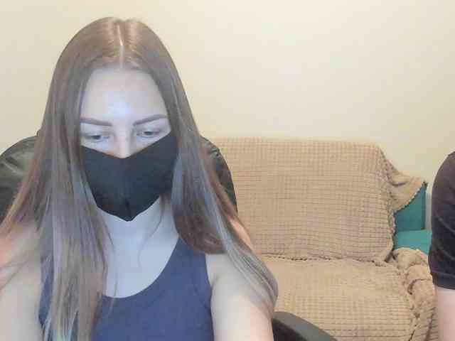 AlexandAlinasweetcouple webcam