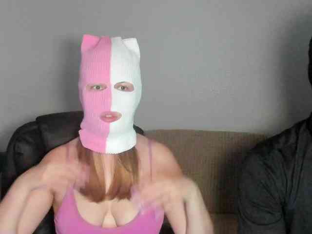 AlexandAlinasweetcouple webcam