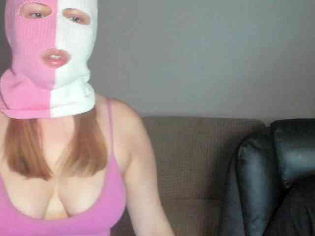 AlexandAlinasweetcouple webcam