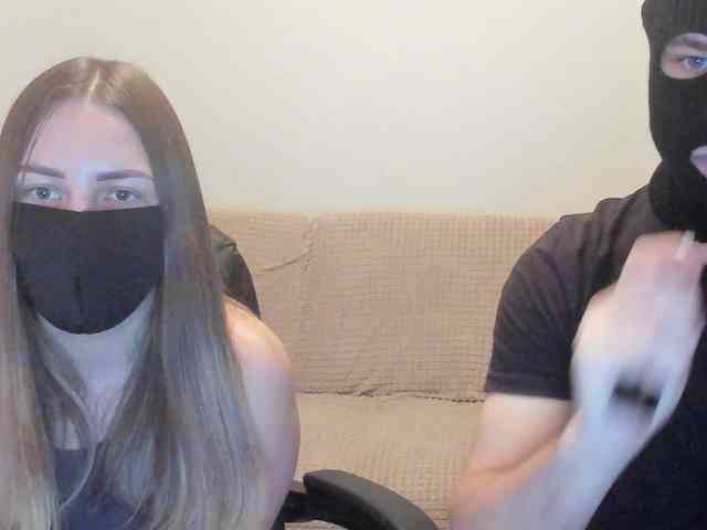 AlexandAlinasweetcouple webcam