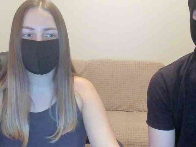 AlexandAlinasweetcouple webcam