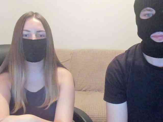 AlexandAlinasweetcouple webcam
