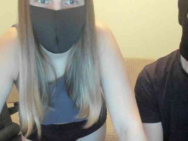 AlexandAlinasweetcouple webcam