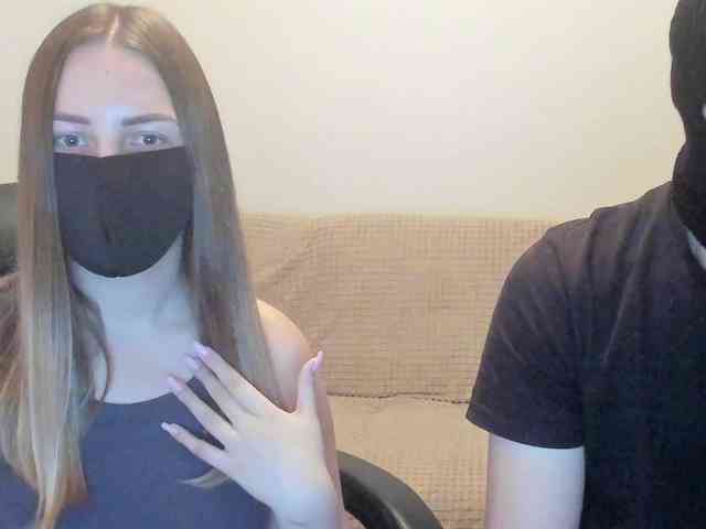 AlexandAlinasweetcouple webcam