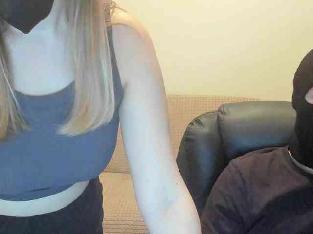 AlexandAlinasweetcouple webcam