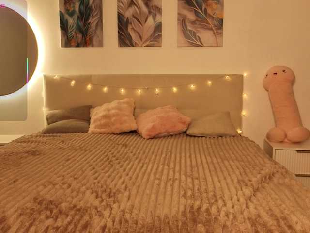 Sateitelu's BongaCams show and profile